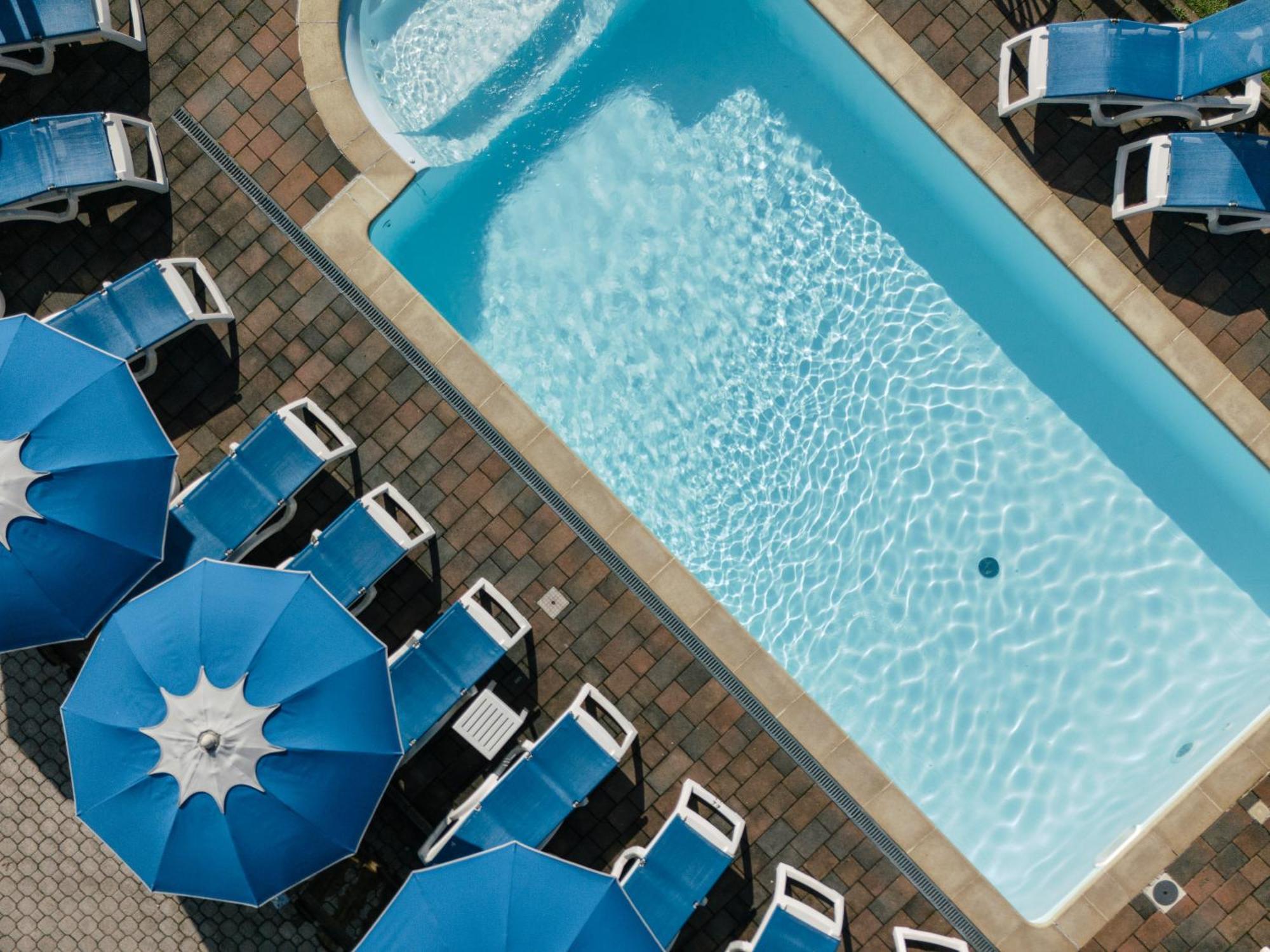 Hotel Al Bivio - Pizzeria, Pool & Sauna 이메르 외부 사진