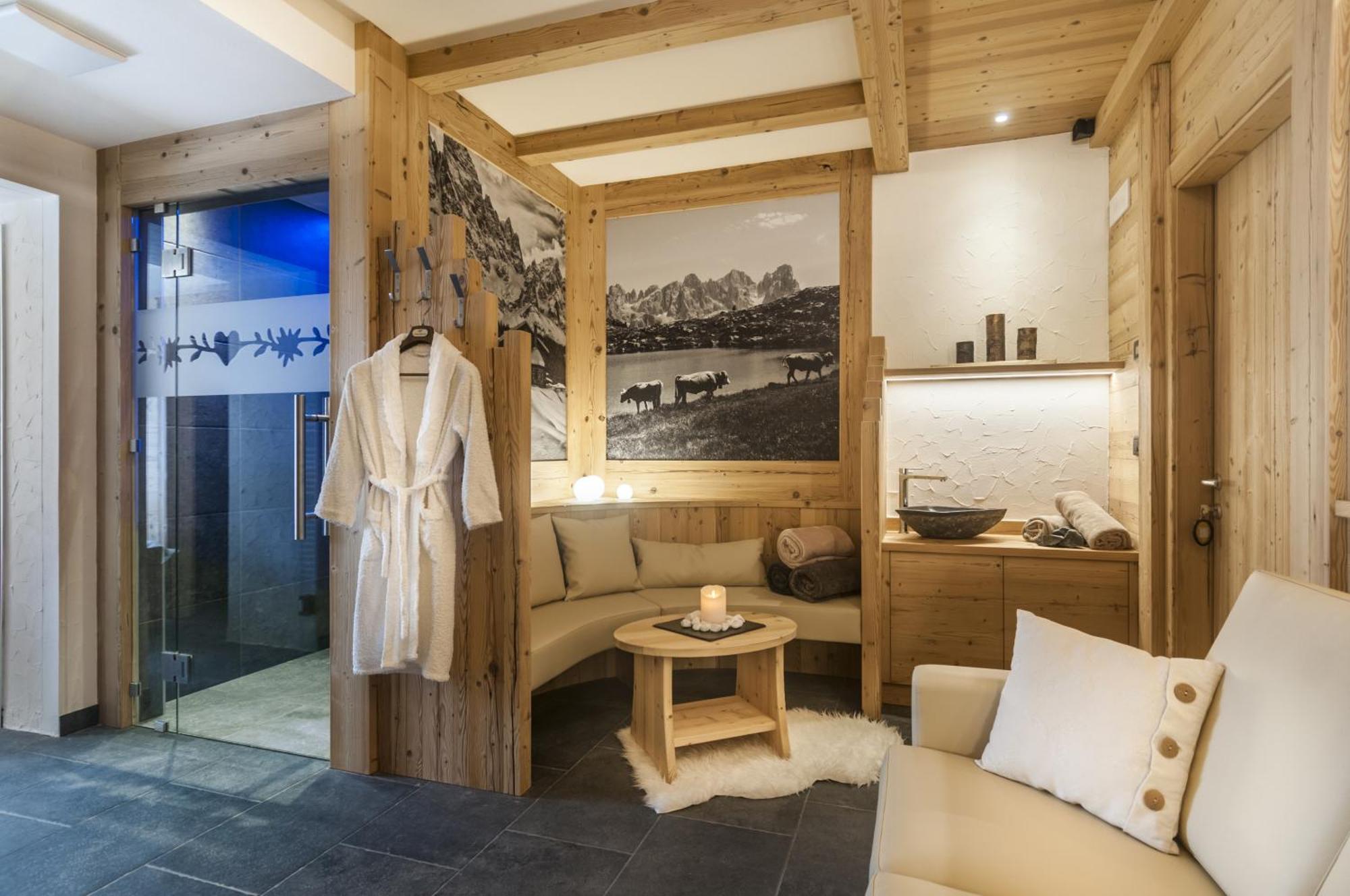 Hotel Al Bivio - Pizzeria, Pool & Sauna 이메르 외부 사진