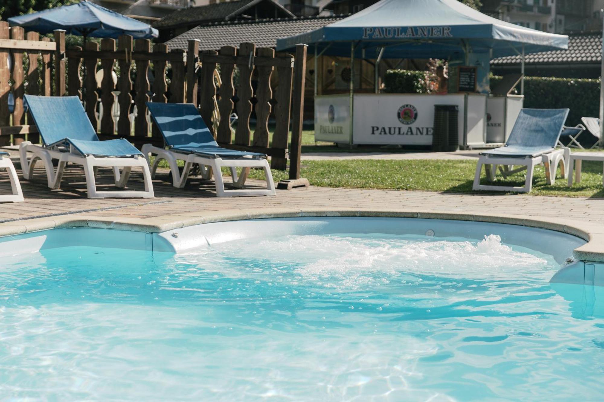 Hotel Al Bivio - Pizzeria, Pool & Sauna 이메르 외부 사진