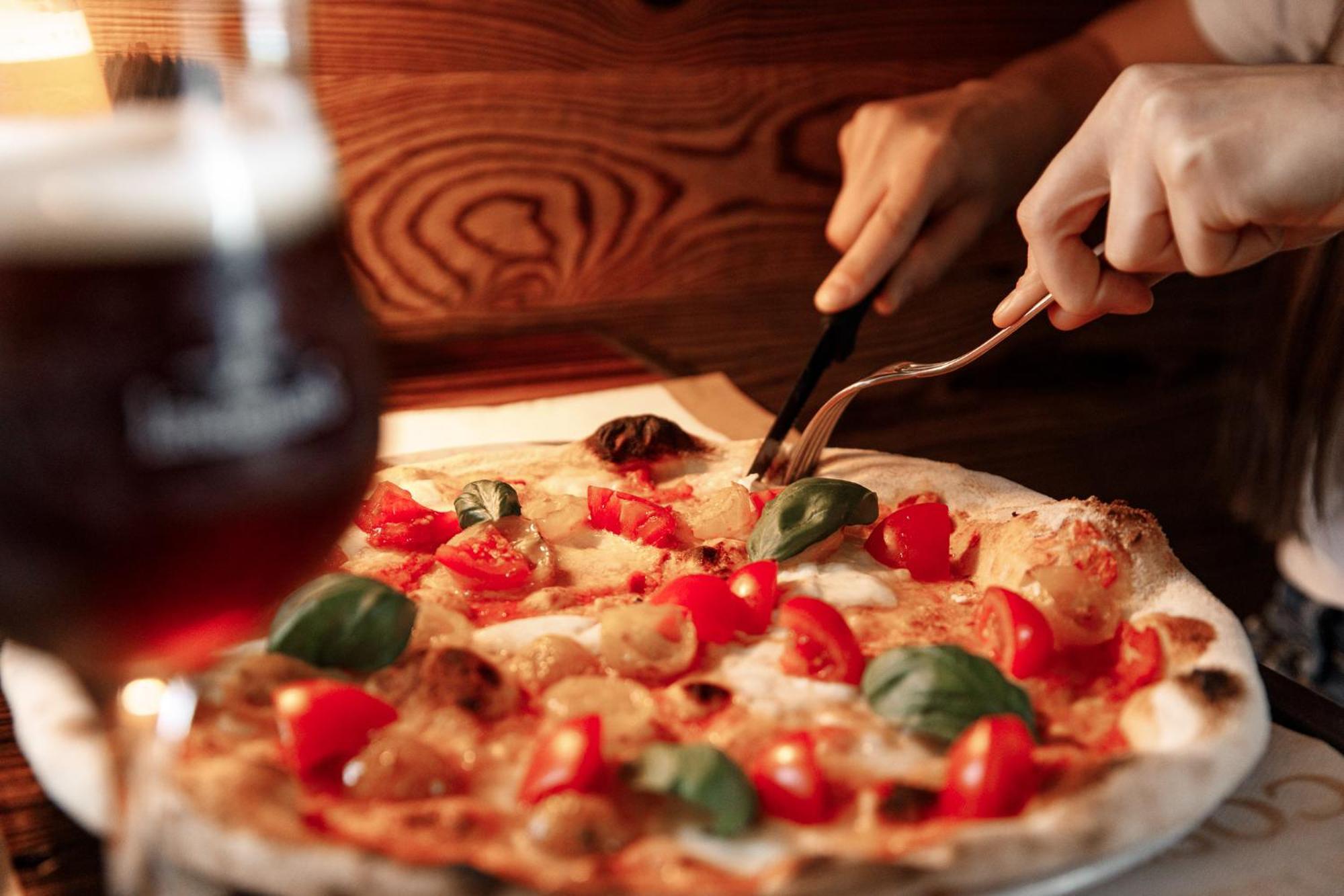 Hotel Al Bivio - Pizzeria, Pool & Sauna 이메르 외부 사진